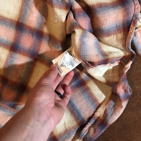 Women's Wrangler Wrancher Flannel 
size large - Picture 3 of 3